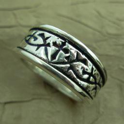 Thorns Ring - Sterling size 8.5