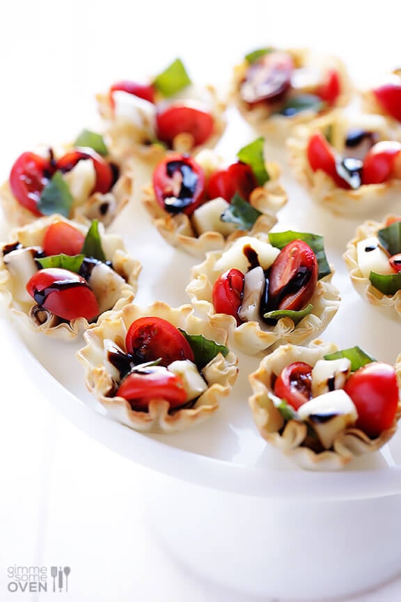5-INGREDIENT CAPRESE PHYLLO CUPS