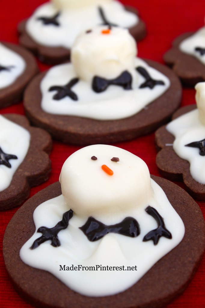 These-Melting-Snowman-Cookies-are-going-to-look-perfect-on-holiday-goodie-plates.-682x1024